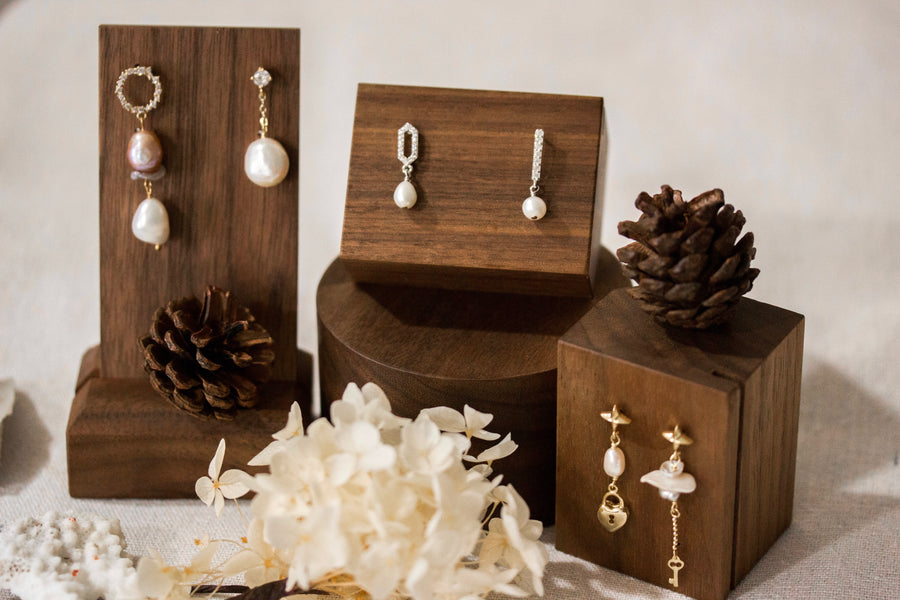 NEW IN (V) FOR COLLECTION I: UNDAUNTABLE