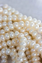 Load image into Gallery viewer, ELEGANS