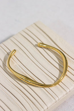 LEAPER BANGLE