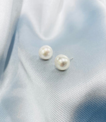 ANIMO PEARL STUDS