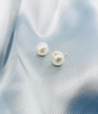 ANIMO PEARL STUDS